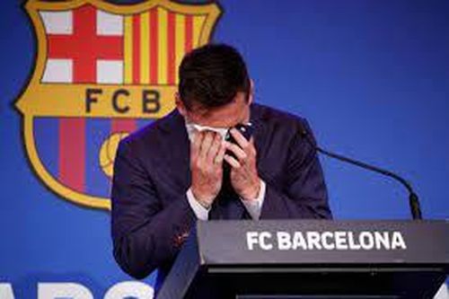 Messi họp báo chia tay Barcelona