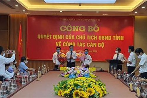 Công bố quyết định bổ nhiệm giám đốc Sở Nội vụ và Sở Công thương