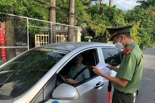 Để phòng, chống dịch Covid-19 hiệu quả: Cần siết chặt kiểm soát người ra đường