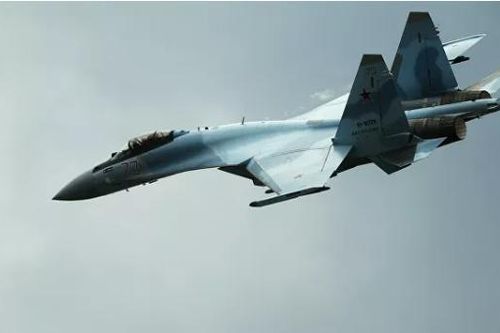 Vì sao truyền thông Mỹ lại đánh giá Su-35S của Nga vượt trội hơn F-22 Raptor