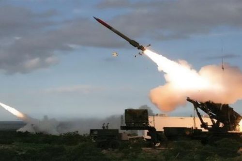 Hệ thống phòng không Patriot PAC-3 Mỹ đánh chặn thành công tên lửa đạn đạo