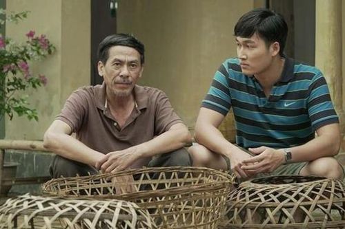 3 nghệ sĩ đóng vai ông bố khắc khổ trên phim nhưng sống viên mãn ngoài đời