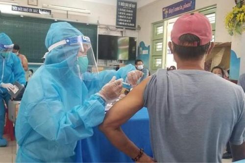 Bộ Y tế điều chỉnh nhóm đối tượng trong khám sàng lọc trước tiêm vắc xin COVID-19
