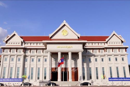 Tiếp nối truyền thống hữu nghị đặc biệt Việt Nam - Lào