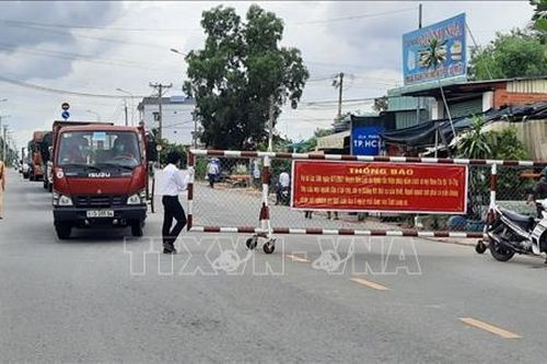 Long An quản lý người giao nhận hàng hóa, phương tiện vận tải