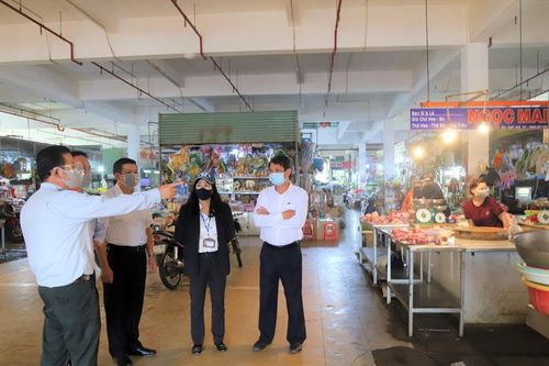 Bảo Lộc: Kiểm tra công tác phòng chống dịch Covid-19 tại chợ, siêu thị