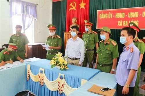 Khởi tố, bắt tạm giam nguyên Chủ tịch UBND xã và công chức địa chính xã Ba Lòng, huyện Đakrông