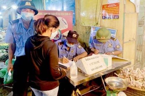 Kinh tế Kinh tế Phòng dịch COVID-19 tại chợ: Chủ động ứng phó với các tình huống