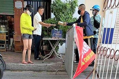 Chủ tịch xử phạt Bí thư phường vì không đeo khẩu trang: Thông tin mới nhất