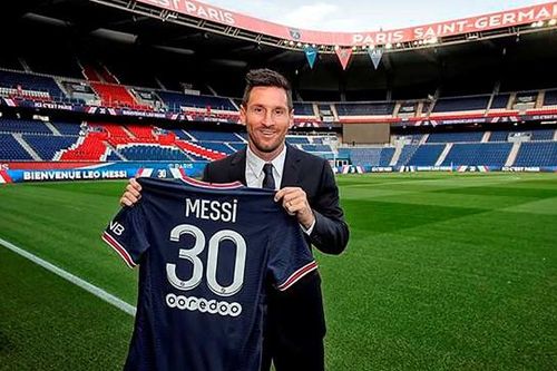 Messi chính thức 'cập bến' PSG