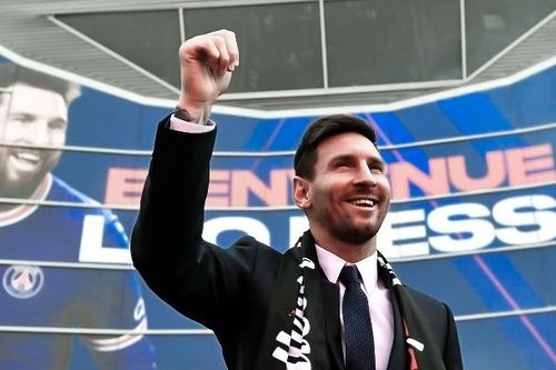 Zing tại Paris - Messi ra mắt ở Parc des Princes