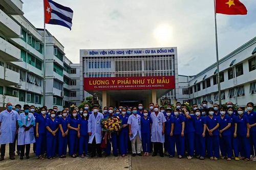 Thêm 50 cán bộ y tế Quảng Bình lên đường hỗ trợ TP Hồ Chí Minh chống dịch