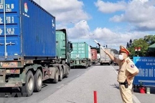 Ưu tiên tiêm vắc-xin cho lái xe, tạo thuận lợi nhất cho lưu thông hàng hóa