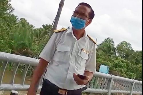 Cách chức Đội trưởng đội thuế vì cố tình vượt chốt kiểm dịch Covid-19