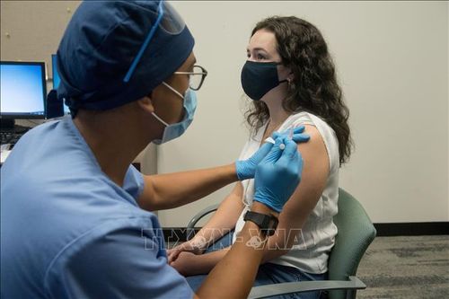 Mỹ vẫn loay hoay trong bài toán bao phủ vaccine ngừa COVID-19