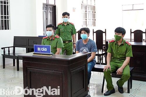 Chống đối lực lượng trực chốt kiểm dịch, một bị cáo lãnh án