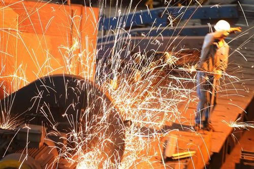 Giá quặng sắt giảm phiên thứ 5 liên tiếp, chạm đáy 4 tháng