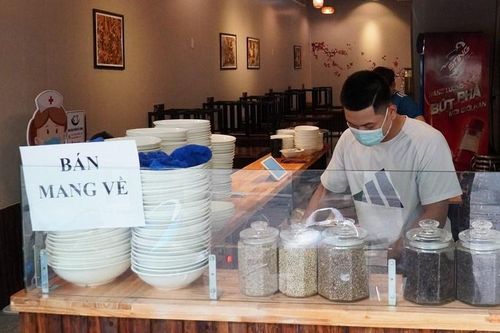 Thanh Hóa tạm dừng dịch vụ ăn uống tại chỗ