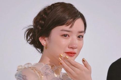 Vì sao showbiz Nhật Bản rơi vào tình trạng báo động?