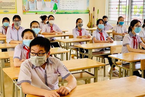 Giáo dục trung học bảo đảm trường học an toàn và nâng cao chất lượng