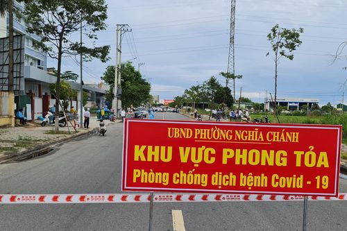 Quảng Ngãi yêu cầu người dân không ra khỏi nhà sau 21h