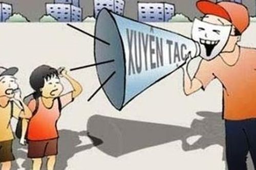 Xuyên tạc văn hóa Việt