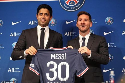 Messi ra đi, phòng thay đồ Barca rối loạn