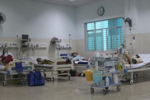 Bác sĩ nơi tâm dịch Bình Dương: 'Chúng tôi làm việc quên luôn ngày tháng'