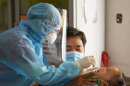 Con trẻ trong vòng xoáy đại dịch COVID-19