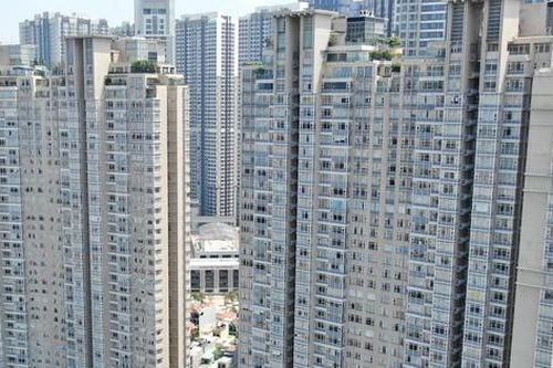 COVID-19 có lây nhiễm theo trục đứng qua đường thông gió ở chung cư?