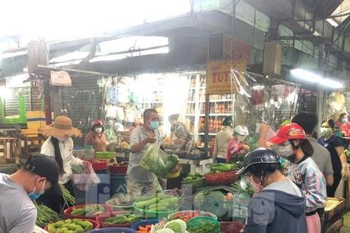 Mở lại chợ để hết cảnh 'bán lén, mua chui'