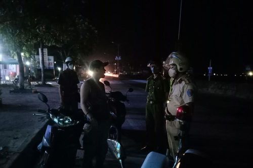Phạt 112 triệu đồng với 18 trường hợp vi phạm phòng, chống dịch ở Quỳnh Lưu