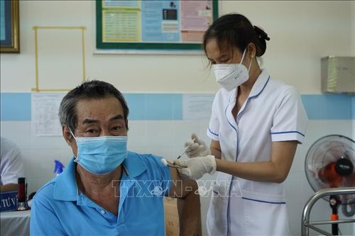 Đến ngày 13/8, hơn 70% người dân Côn Đảo được tiêm đủ 2 mũi vaccine