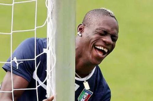 Balotelli được xóa cáo buộc hiếp dâm