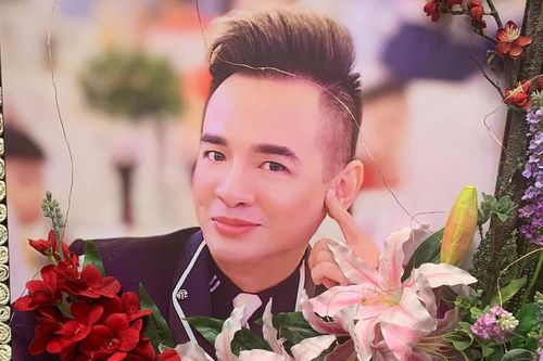Ngày cuối đời của ca sĩ Việt Quang
