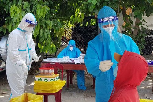 Phú Yên tập trung nâng cao công suất lấy mẫu, xét nghiệm diện rộng
