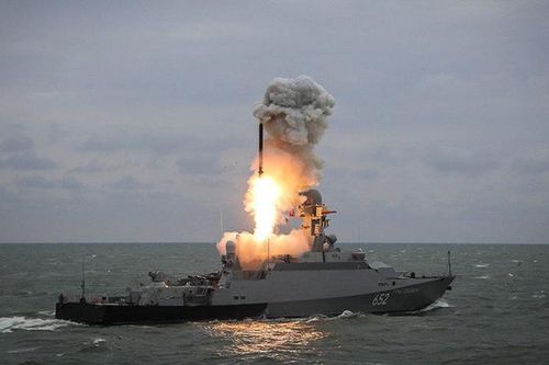 Tên lửa hành trình Kalibr có vượt trội đối thủ Tomahawk Mỹ?