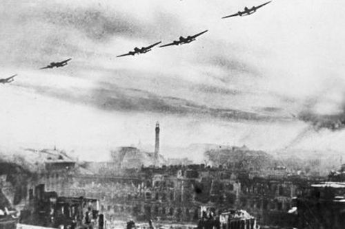 Nguyên nhân nào khiến Liên Xô 'nổi nóng' và đánh bom Berlin năm 1941?