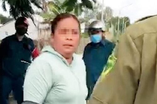 Bắt tạm giam người phụ nữ chửi mắng, đánh lực lượng phòng chống dịch
