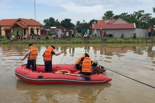 Hai người mất tích trên kênh ở Thanh Hóa