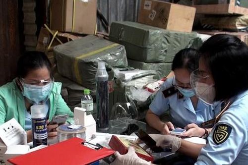 Phát hiện hàng nghìn máy tạo oxy, đo nồng độ oxy nghi nhập lậu từ Trung Quốc