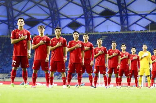 Tuyển Việt Nam đứng đầu Đông Nam Á trên bảng xếp hạng FIFA; Chelsea hoàn tất thương vụ bom tấn