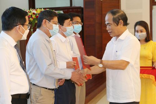 Gia Lai: Công bố các quyết định về công tác cán bộ