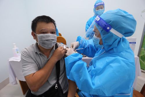 Gia Lai: Xem xét, xử lý nghiêm tổ chức, cá nhân để xảy ra vi phạm trong tiêm vắc xin phòng Covid-19