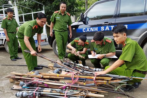 Lào Cai chủ động quản lý vũ khí tự chế