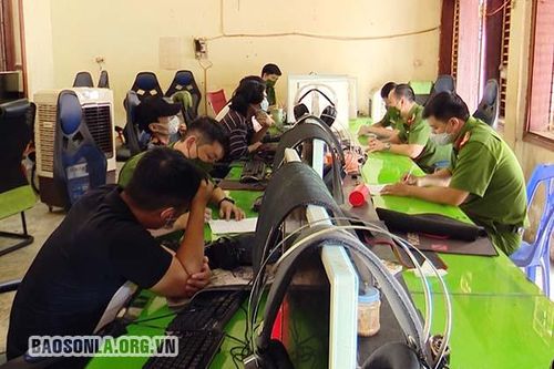 Xử lý vi phạm quy định phòng, chống dịch COVID-19 tại cơ sở kinh doanh dịch vụ Internet