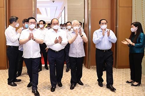 Sớm qua khó nhọc, đón Tết Độc lập