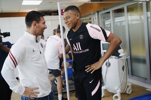 Mbappe đòi rời PSG, không muốn thi đấu cùng Messi