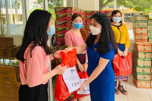 Hơn 2.000 sinh viên được tiếp sức cùng vượt qua đại dịch