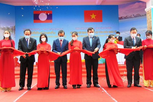 Khai trương cặp Cửa khẩu quốc tế Nam Giang - Đắc Tà Oọc
